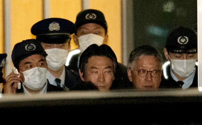 Bribe suspect Akimoto posts bail, released from detention : The Asahi Shimbun